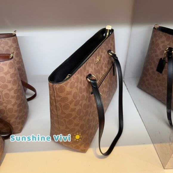 NWT bundle COACH Station Tote Bag Maxi CCD69 & CW854 Zip Wristlet Gold/Tan/Black - Picture 4 of 10